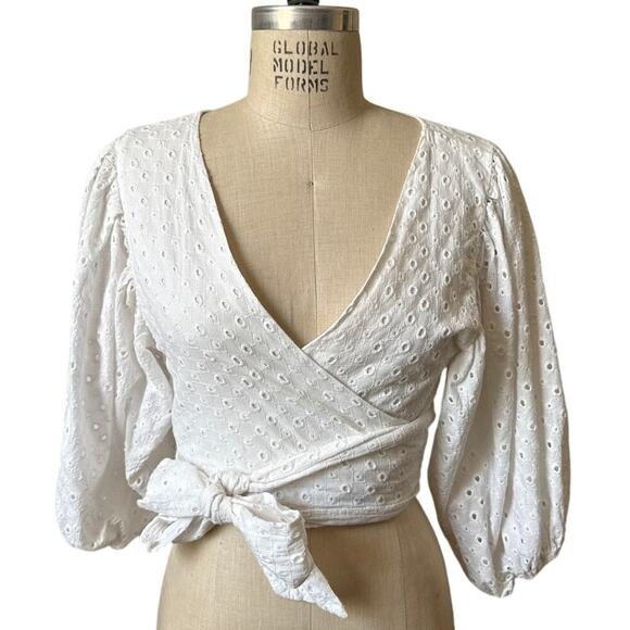 L*SPACE Eyelet Amalfi Crop Top in White Size Small - Picture 1 of 7